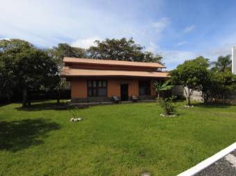 MLS-23-1462 VENTA PROPIEDAD CON 3 CASAS SANTA ANA SAN JOSE