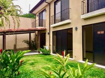 VENTA DE CASA, ESCAZÚ, GUACHIPELIN, CONDOMINIO LOMA REAL