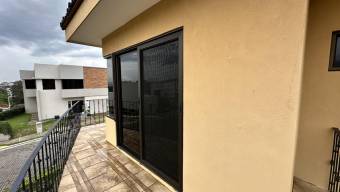 Se vende espaciosa casa en San Antonio Belen A24-1669