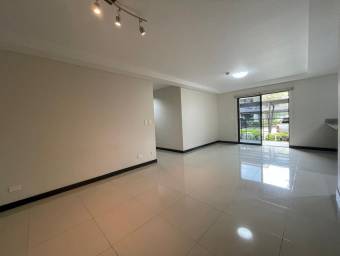 Venta de Apartamento en Brasíl de Santa Ana. RAH 25-606