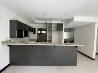 EN REMATE Casa en Condominio Haciendas de la Ribera San Antonio de Belén, Heredia