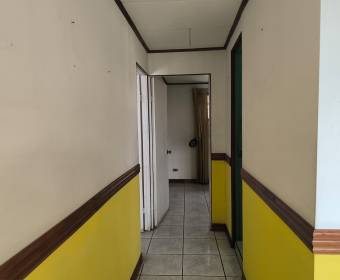 Casa a la venta en Desamparados, Gravilias, El Porvenir, San José. Bien adjudicado bancario.