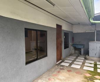 Casa a la venta en Desamparados, Gravilias, El Porvenir, San José. Bien adjudicado bancario.