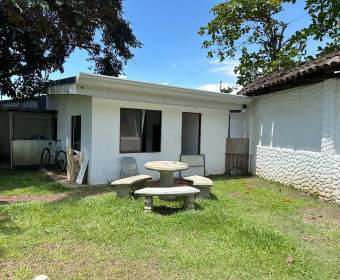 Casa a la venta en Turrucares de Alajuela.