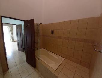 SAN JOSE SANTA ANA CONDOMINIO TERRASOL RENTO CASA $1.250