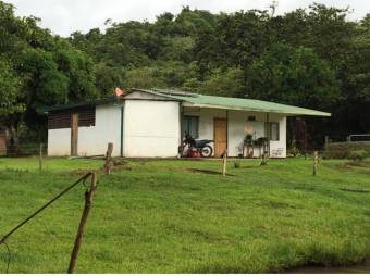 Se vende amplio lote con 22,593m2 en Tierras morenas Guanacaste 25-637