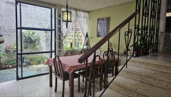 Venta de Casa en Montes de Oca, San José. 