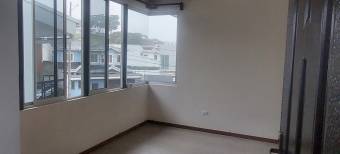 Se Alquila Apartamento en Ayarco Sur.