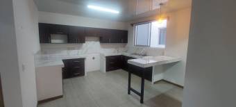 Se Alquila Apartamento en Ayarco Sur.