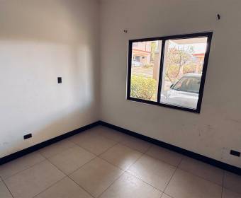 Casa a la venta en condominio Las Flores, Heredia. 