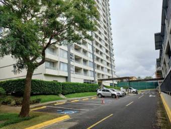 Venta de Apartamento en Ulloa, Heredia. RAH 25-716