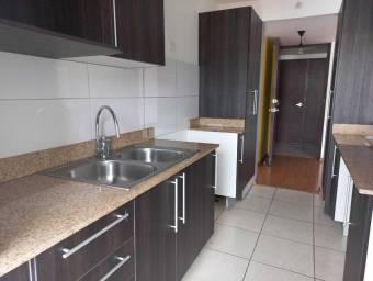 Venta de Apartamento en Ulloa, Heredia. RAH 25-716