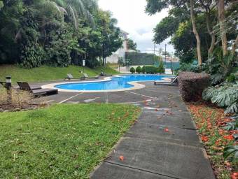 Venta de Apartamento en Ulloa, Heredia. RAH 25-716