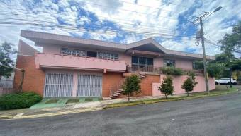 HOUSE FOR SALE IN LA URUCA