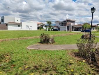 Venta de Lote en Guácima, Alajuela. RAH 25-712