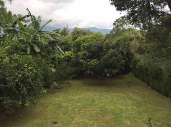 Se vende casa con piscina en La Asuncion Belen A21-1989 