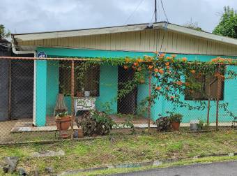 Propiedad con 2 casitas, San Isidro de Heredia 2,498mts2