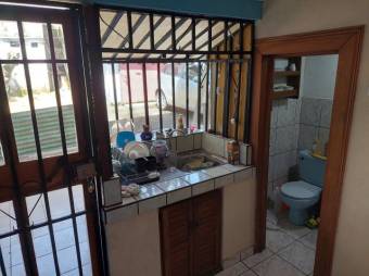 Se vende espaciosa casa con patio en San Pablo Barva A23-253