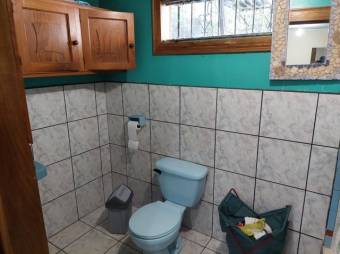 Se vende espaciosa casa con patio en San Pablo Barva A23-253