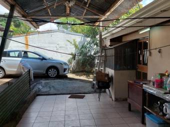 Se vende espaciosa casa con patio en San Pablo Barva A23-253