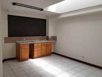 Venta de Edificio Comercial en Carmen, San José. RAH 25-703