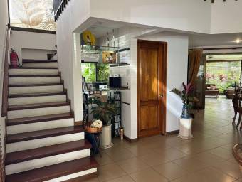 Venta de Casa en Garita, Alajuela. RAH 25-91