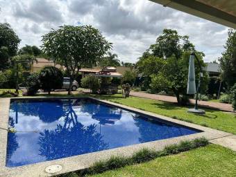 Venta de Casa en Garita, Alajuela. RAH 25-91