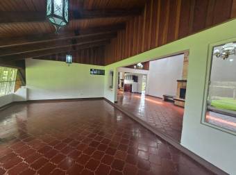 VENTA DE CASA EN RESIDENCIAL EL TIROL, SAN RAFAEL DE HEREDIA