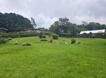 VENTA DE CASA EN RESIDENCIAL EL TIROL, SAN RAFAEL DE HEREDIA