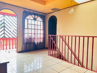 MLS-25-765 VENTA CASA HOSPITAL SAN JOSE