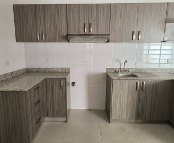 Casa a la venta en condominio Rivera del Irazú, San Nicolas, Cartago. 