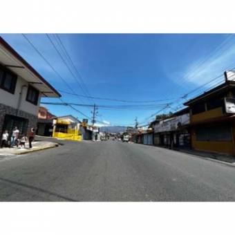 VENTA DE EDIFICIO CON SEIS LOCALES COMERCIALES Y UN APARTAMENTO, HEREDIA CENTRO