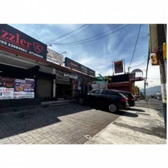 VENTA DE EDIFICIO CON SEIS LOCALES COMERCIALES Y UN APARTAMENTO, HEREDIA CENTRO