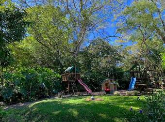 Lovely 1900-ft2 House, Gated Hacienda Los Maderos, Brasil de Mora, Santa Ana