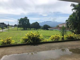 Se vende amplia propiedad con 2 casas en Guácima Alajuela 25-785