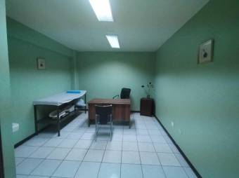 Se vende edificio en Goicoechea San José A24-657