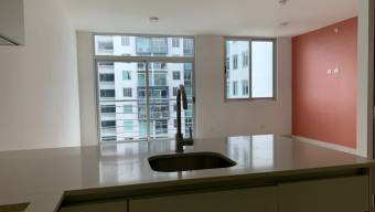 EN REMATE Apartamento en Condominio Bambú Rivera, Cinco Esquina, Tibas