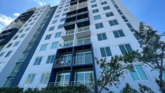 EN REMATE Apartamento en Condominio Bambú Rivera, Cinco Esquina, Tibas