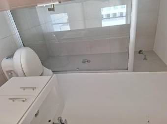 EN REMATE Apartamento en Condominio Bambú Rivera, Cinco Esquina, Tibas