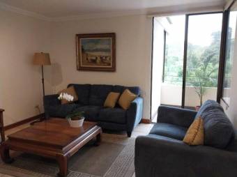 Se alquila apartamento en condominio en San Rafael Escazú 25-638 