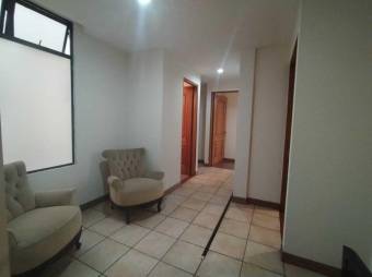 Se alquila apartamento en condominio en San Rafael Escazú 25-638 