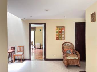 Se alquila moderno apartamento en San Pedro San José 24-730