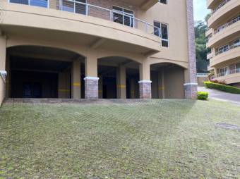 Se alquila apartamento amoblado en condominio de San Rafael Escazú 24-419