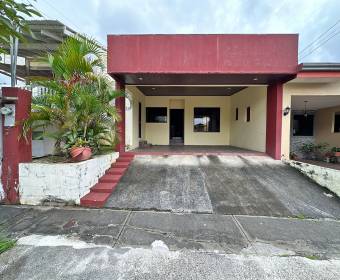 Casa a la venta en condominio Agua Clara en Desamparados, Alajuela. 