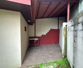 Casa a la venta en condominio Agua Clara en Desamparados, Alajuela. 