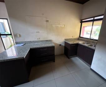 Casa a la venta en condominio Agua Clara en Desamparados, Alajuela. 