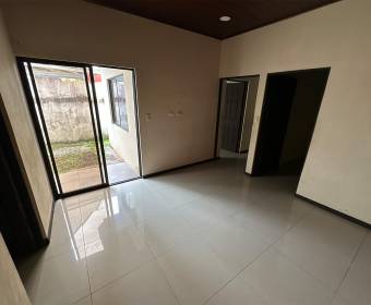 Casa a la venta en condominio Agua Clara en Desamparados, Alajuela. 