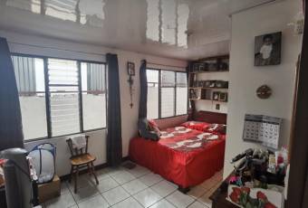 Se vende espaciosa casa con jardín en Guadalupe San José 25-439