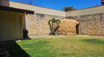 Venta de Casa en Lomas de Ayarco, Curridabat. RAH 25-668