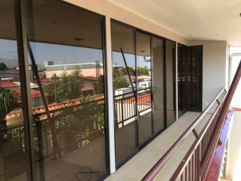 Venta de Casa  2 APTOS en Zapote, San José. RAH 24-1248